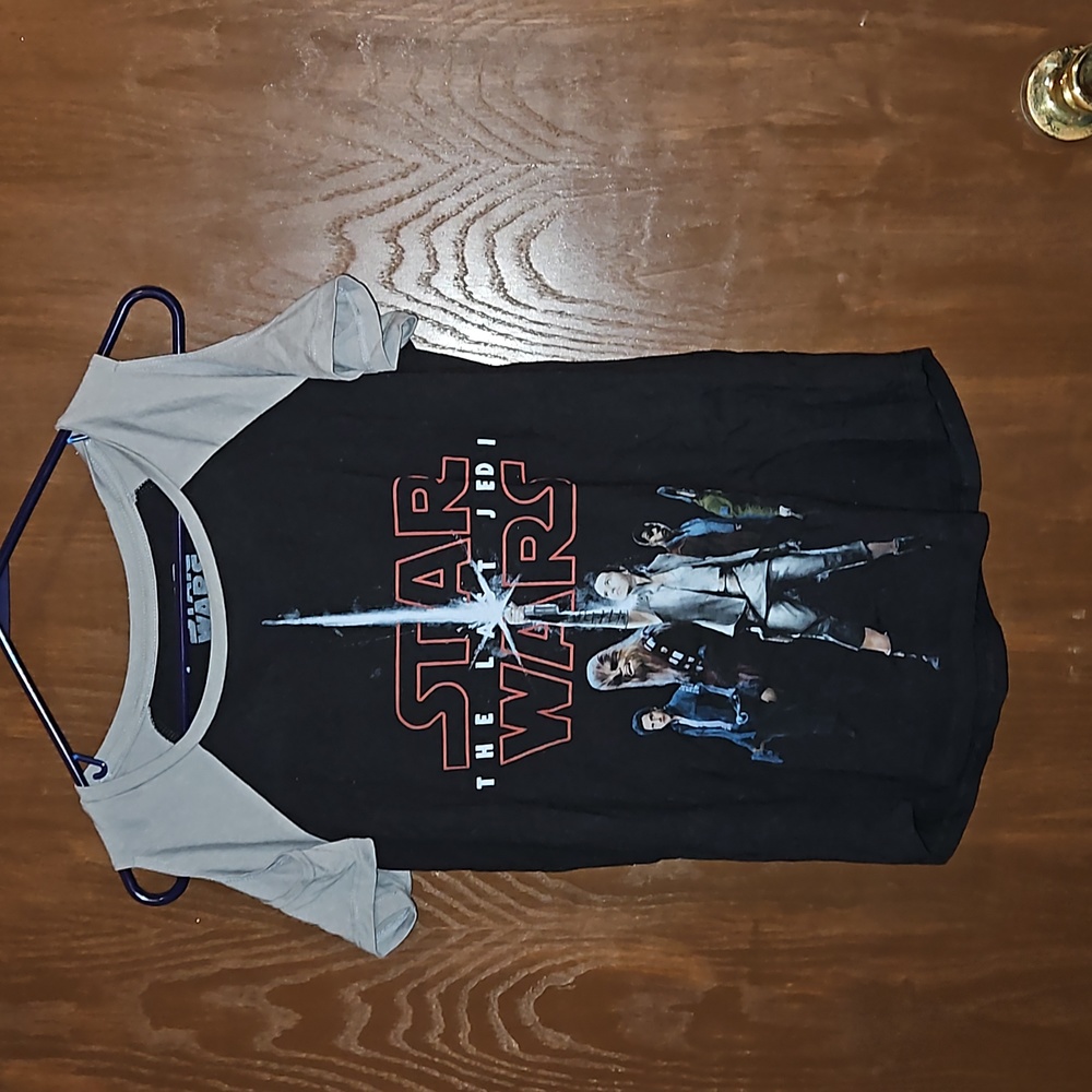Open shoulder star wars top